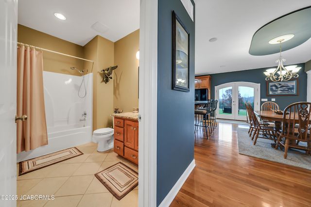 5825 BRADFORD COURT, Jefferson City, MO 65101