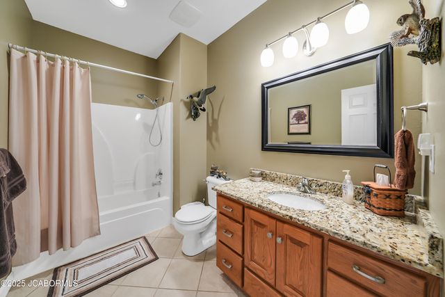 5825 BRADFORD COURT, Jefferson City, MO 65101