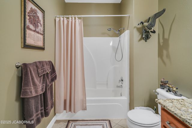 5825 BRADFORD COURT, Jefferson City, MO 65101