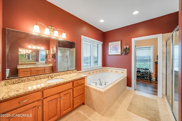 5825 BRADFORD COURT, Jefferson City, MO 65101