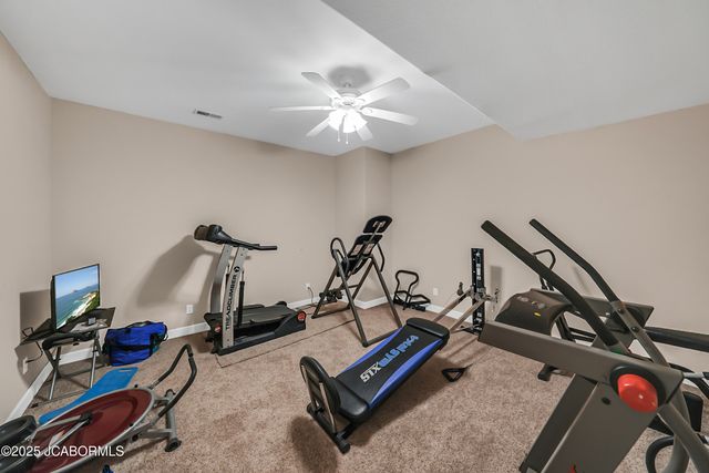 5825 BRADFORD COURT, Jefferson City, MO 65101