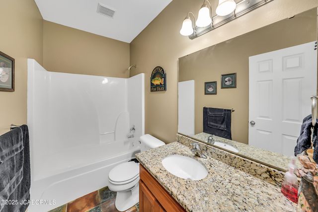 5825 BRADFORD COURT, Jefferson City, MO 65101