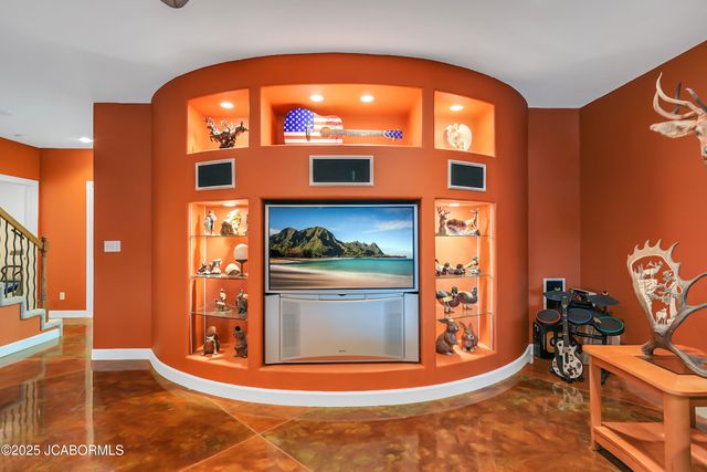 5825 BRADFORD COURT, Jefferson City, MO 65101