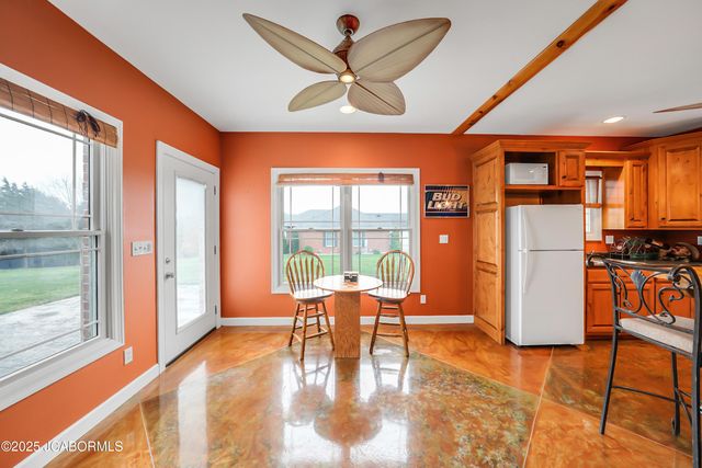 5825 BRADFORD COURT, Jefferson City, MO 65101