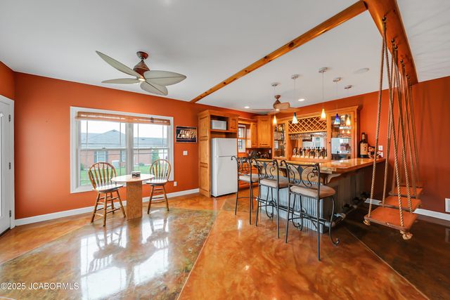 5825 BRADFORD COURT, Jefferson City, MO 65101