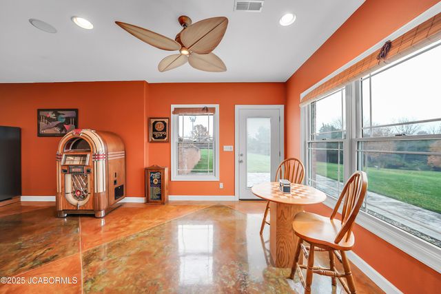 5825 BRADFORD COURT, Jefferson City, MO 65101