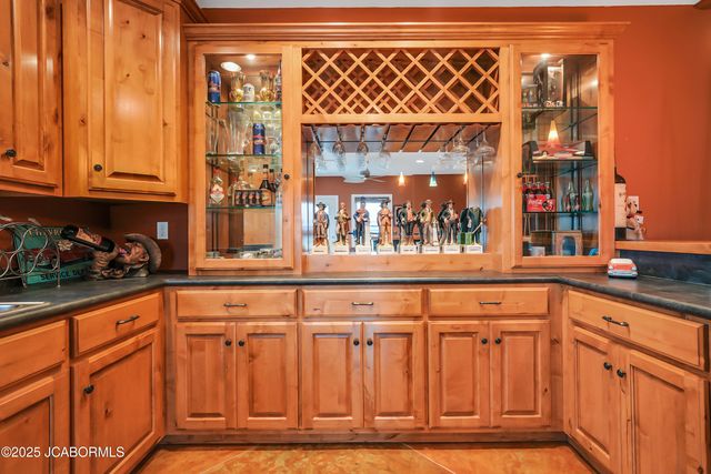 5825 BRADFORD COURT, Jefferson City, MO 65101