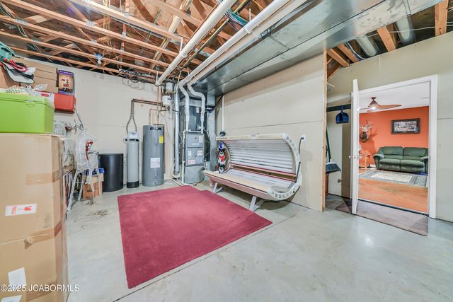 5825 BRADFORD COURT, Jefferson City, MO 65101