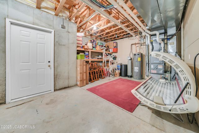 5825 BRADFORD COURT, Jefferson City, MO 65101