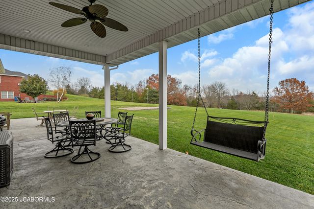 5825 BRADFORD COURT, Jefferson City, MO 65101