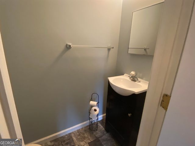 387 N Richardson Street, Hartwell, GA 30643