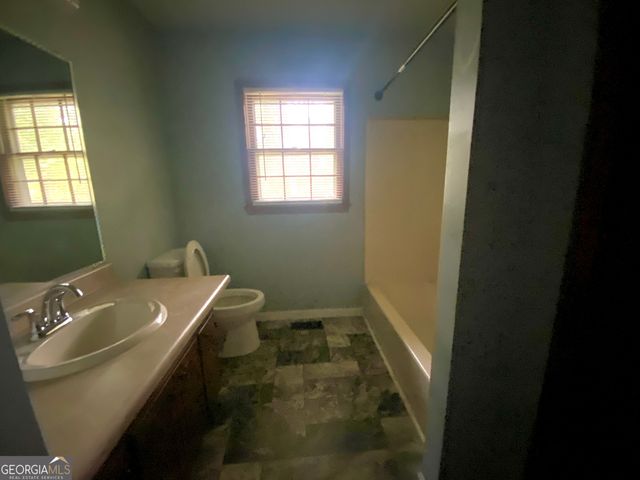 387 N Richardson Street, Hartwell, GA 30643