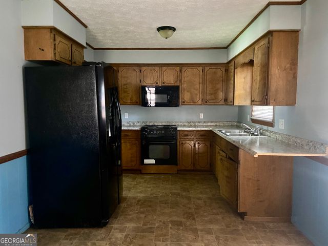 387 N Richardson Street, Hartwell, GA 30643