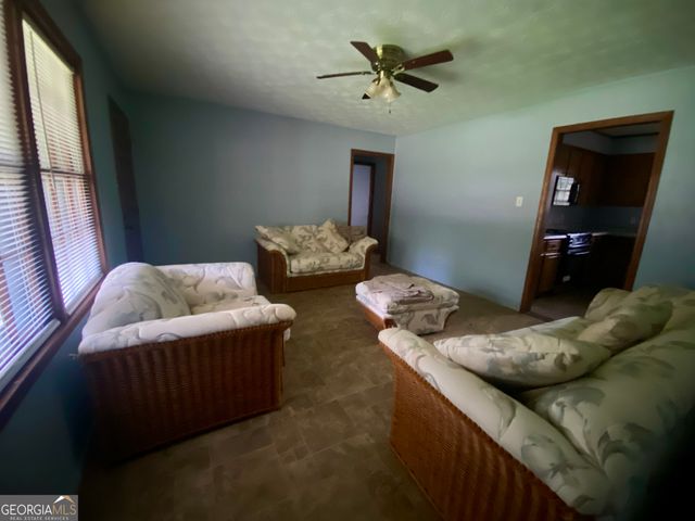 387 N Richardson Street, Hartwell, GA 30643