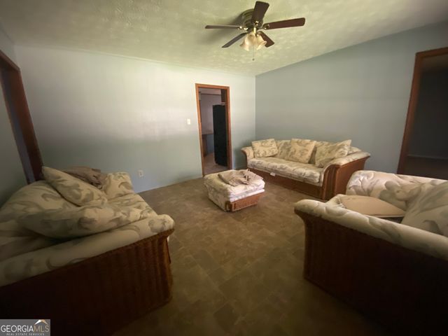 387 N Richardson Street, Hartwell, GA 30643