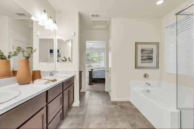 4012 Branigan Lake Way, Rancho Cordova, CA 95742