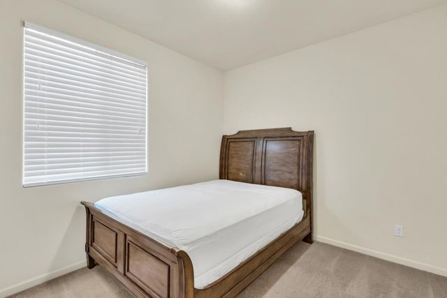 4012 Branigan Lake Way, Rancho Cordova, CA 95742