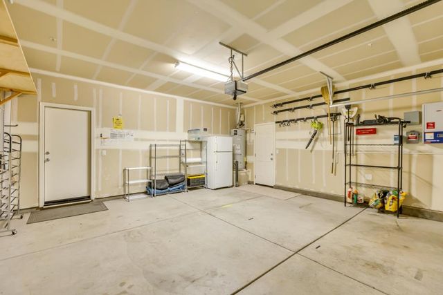 4012 Branigan Lake Way, Rancho Cordova, CA 95742