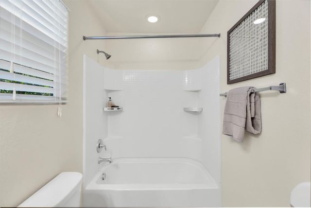 4012 Branigan Lake Way, Rancho Cordova, CA 95742
