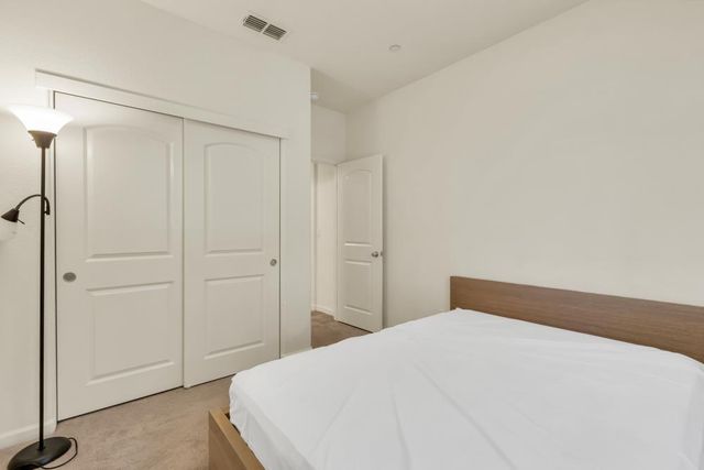 4012 Branigan Lake Way, Rancho Cordova, CA 95742