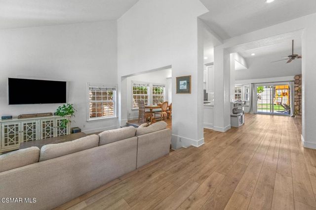 2690 Deerwood Avenue, Simi Valley, CA 93065