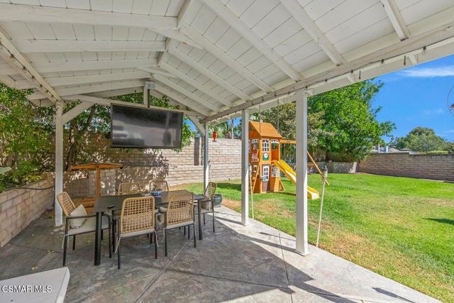 2690 Deerwood Avenue, Simi Valley, CA 93065