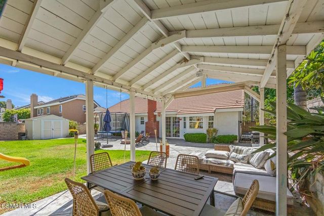 2690 Deerwood Avenue, Simi Valley, CA 93065