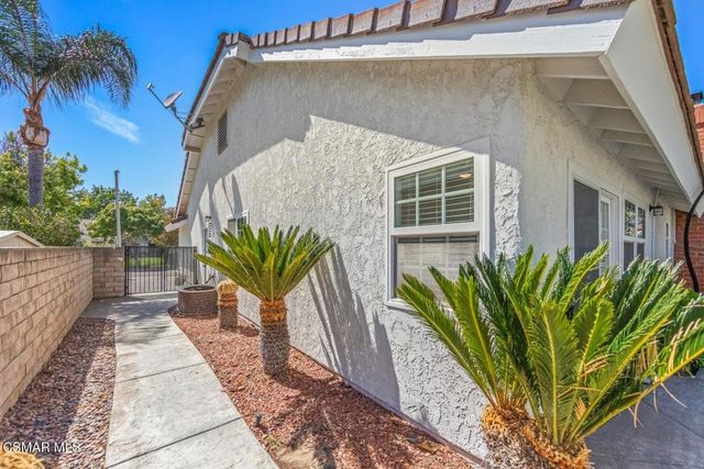2690 Deerwood Avenue, Simi Valley, CA 93065