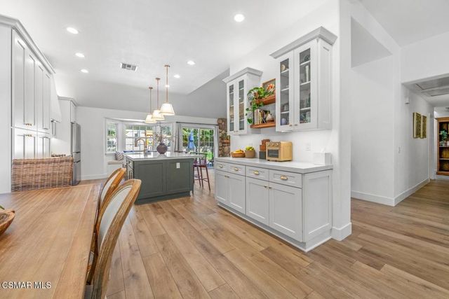 2690 Deerwood Avenue, Simi Valley, CA 93065