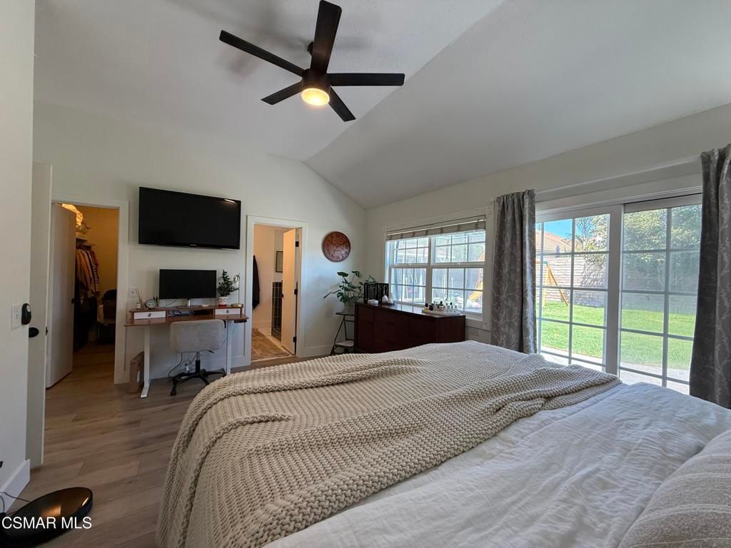 Image 11 of property listing at 2690 Deerwood Avenue, Simi Valley, CA 93065