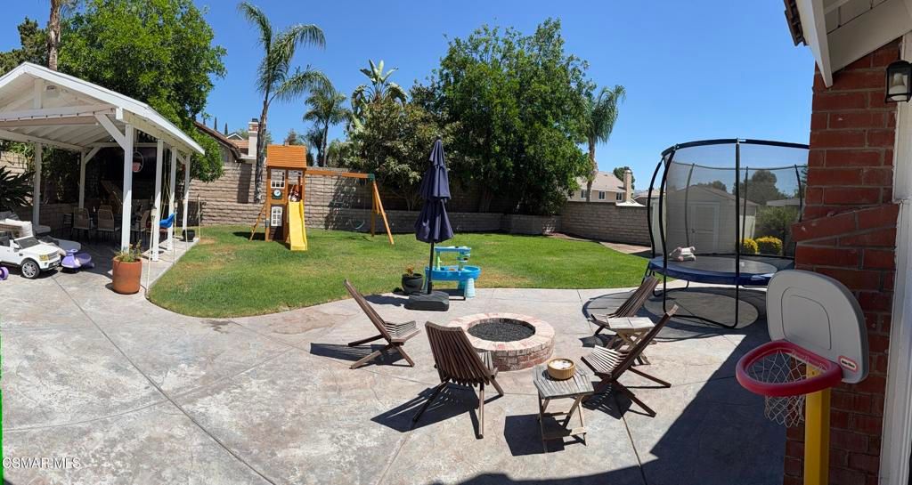 Image 17 of property listing at 2690 Deerwood Avenue, Simi Valley, CA 93065