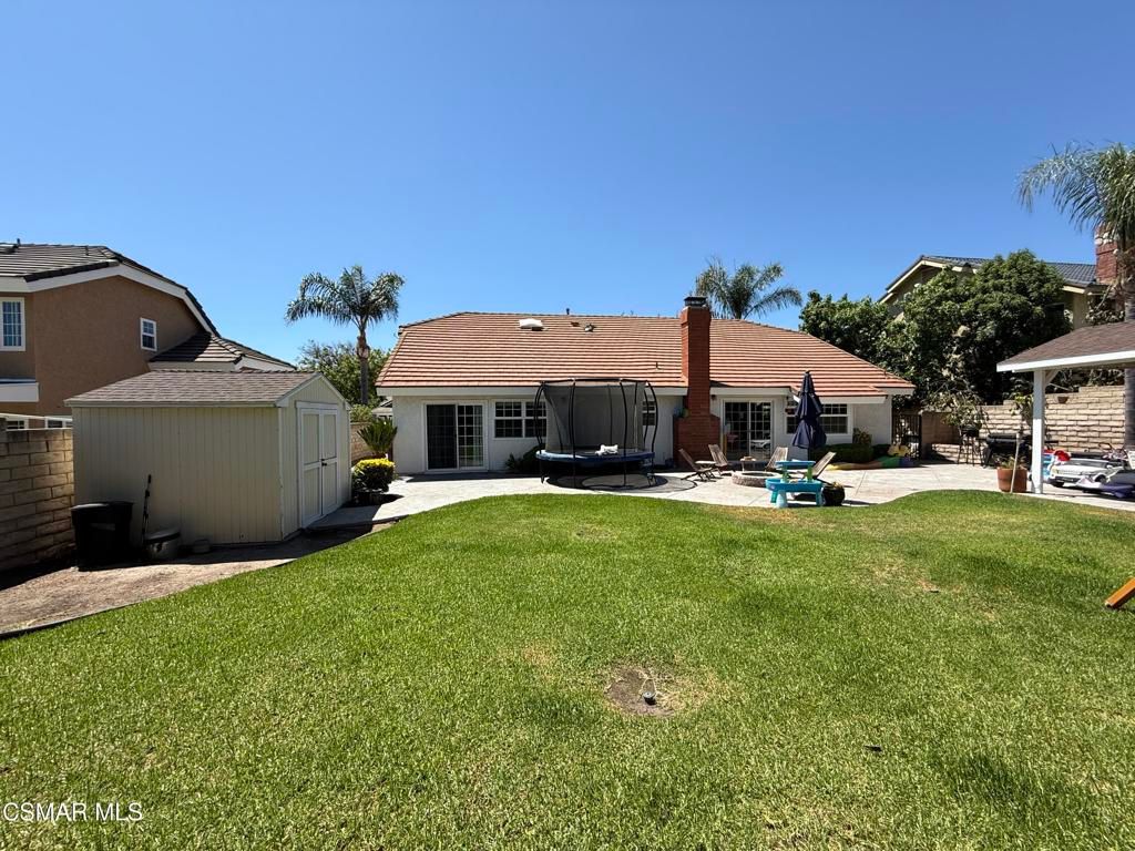 Image 20 of property listing at 2690 Deerwood Avenue, Simi Valley, CA 93065