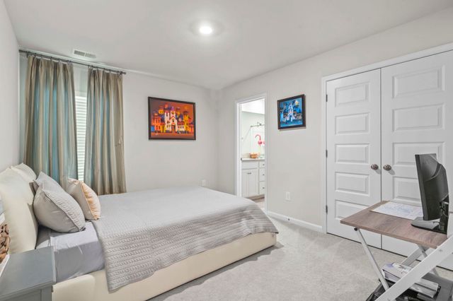 5752 Whitebark Dr., Myrtle Beach, SC 29577