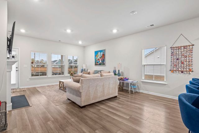 5752 Whitebark Dr., Myrtle Beach, SC 29577