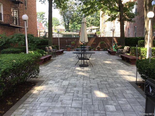 54-44 Little Neck Parkway 2D, Little Neck, NY 11362