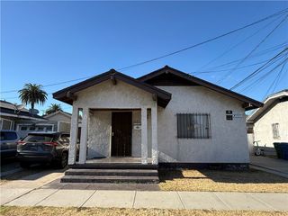 1045 E New York, Long Beach, CA 90813