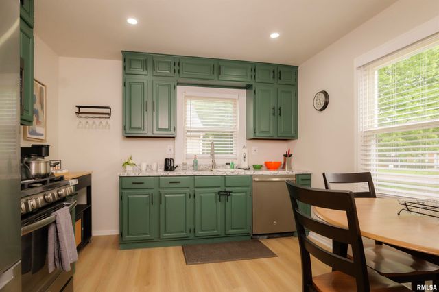 1012 E PARIS Avenue, Peoria Heights, IL 61616