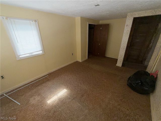 13661 W Spring Street, Burton, OH 44021