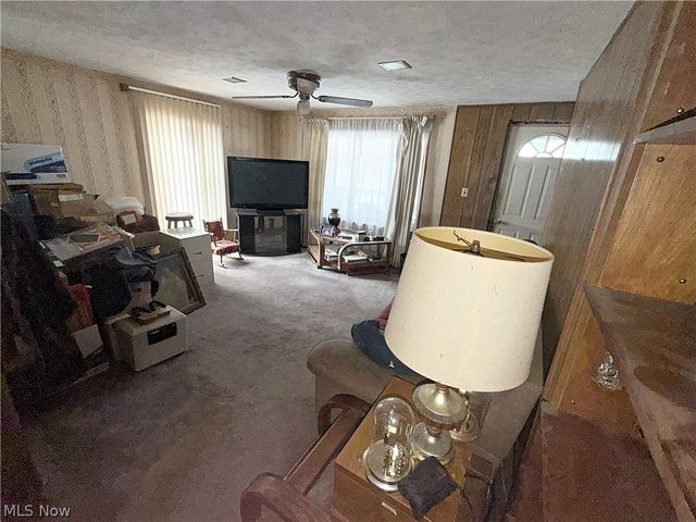 13661 W Spring Street, Burton, OH 44021