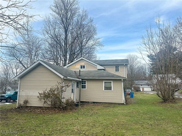 13661 W Spring Street, Burton, OH 44021