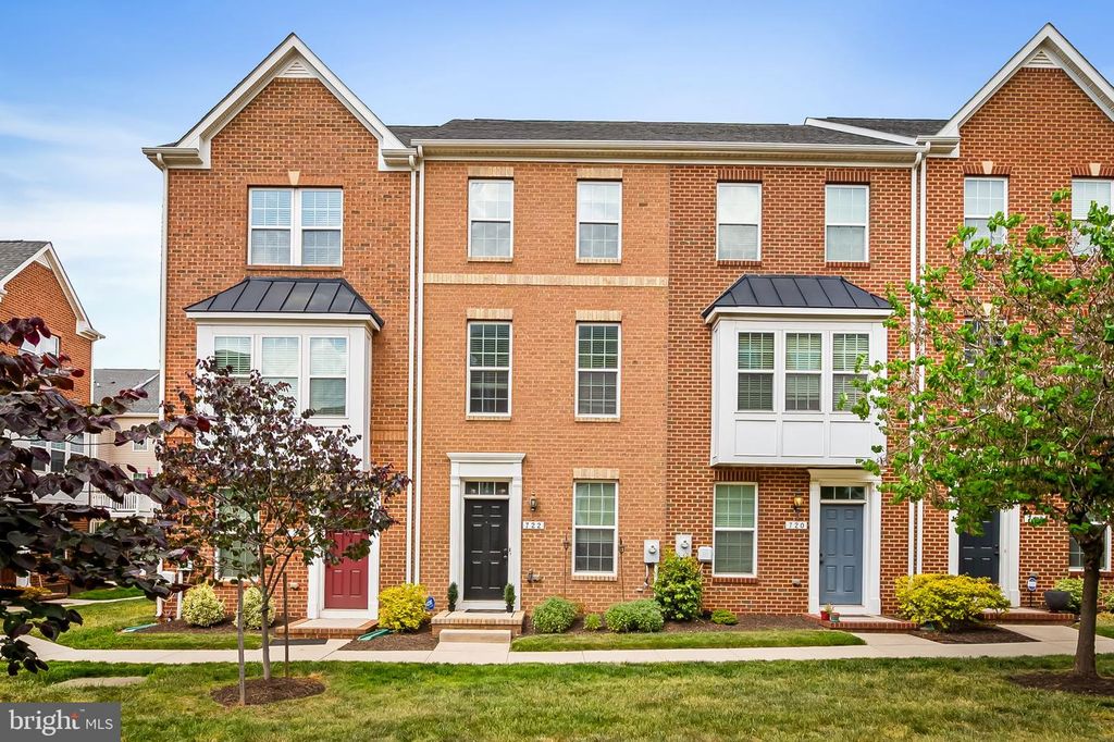 Image 1 of property listing at 722 S MACON ST, Baltimore, MD 21224