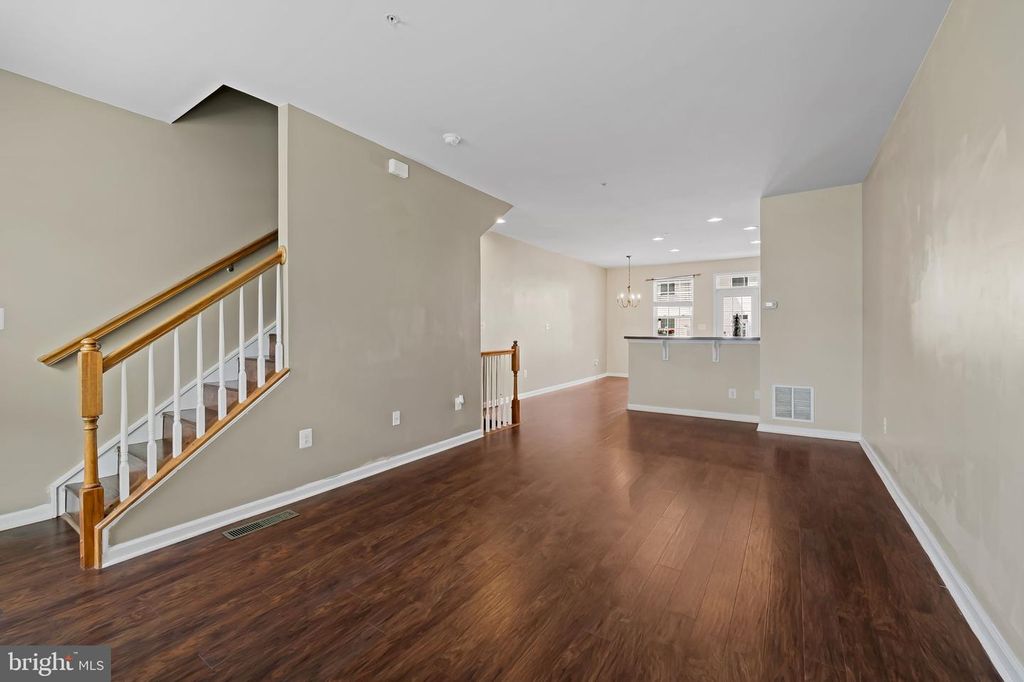 Image 11 of property listing at 722 S MACON ST, Baltimore, MD 21224
