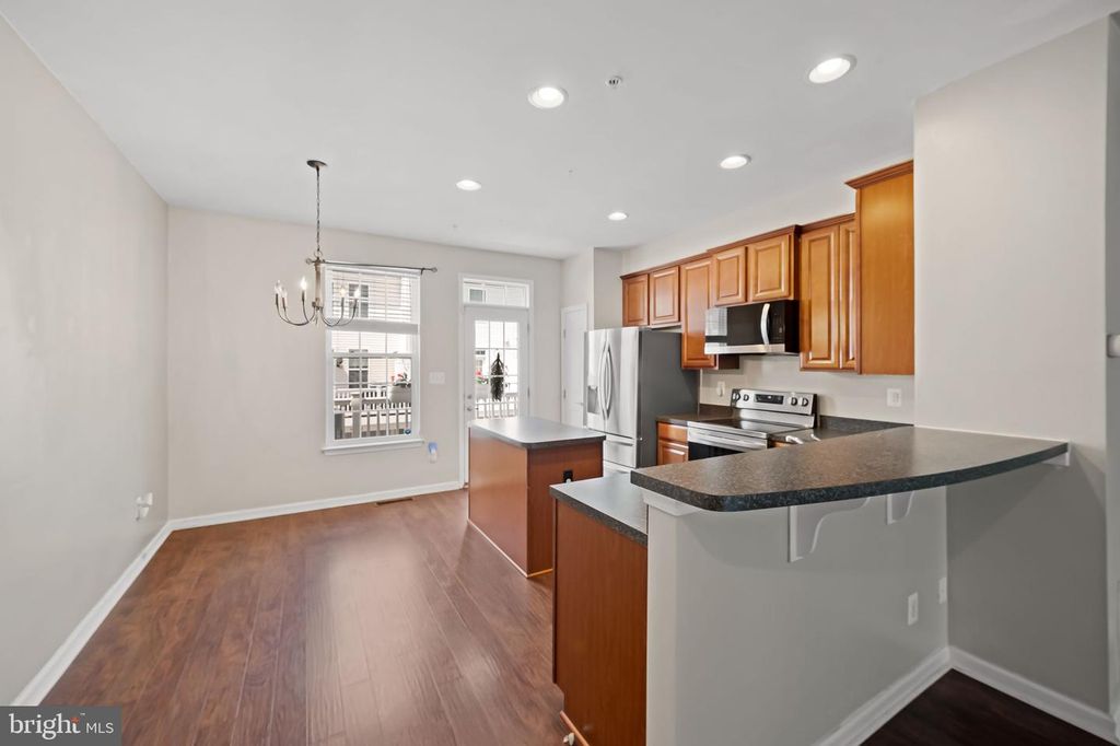 Image 18 of property listing at 722 S MACON ST, Baltimore, MD 21224