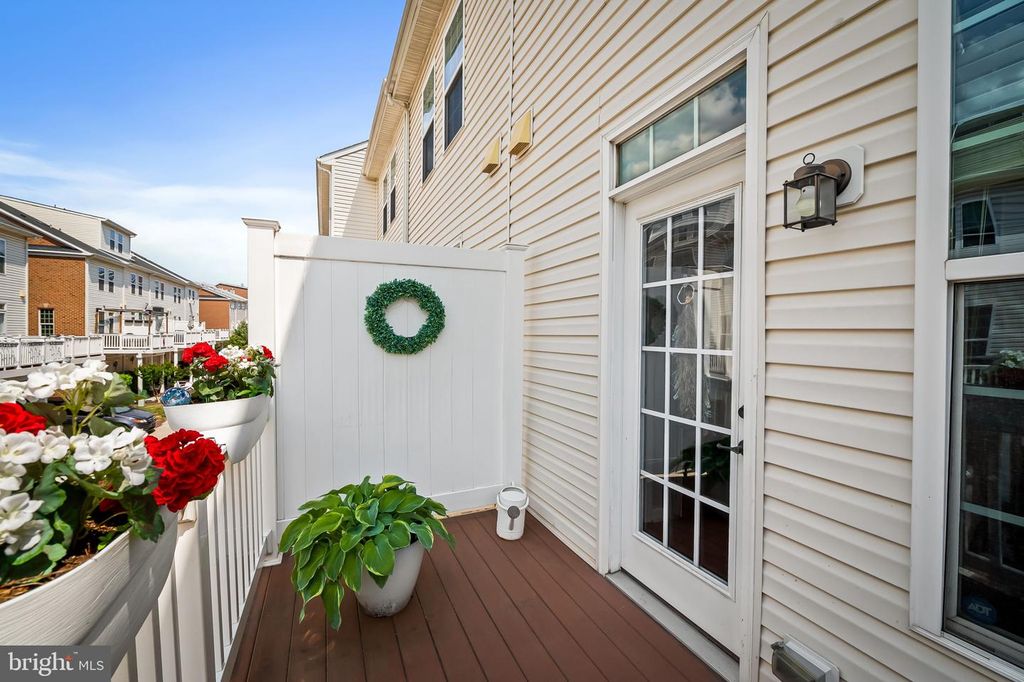 Image 20 of property listing at 722 S MACON ST, Baltimore, MD 21224