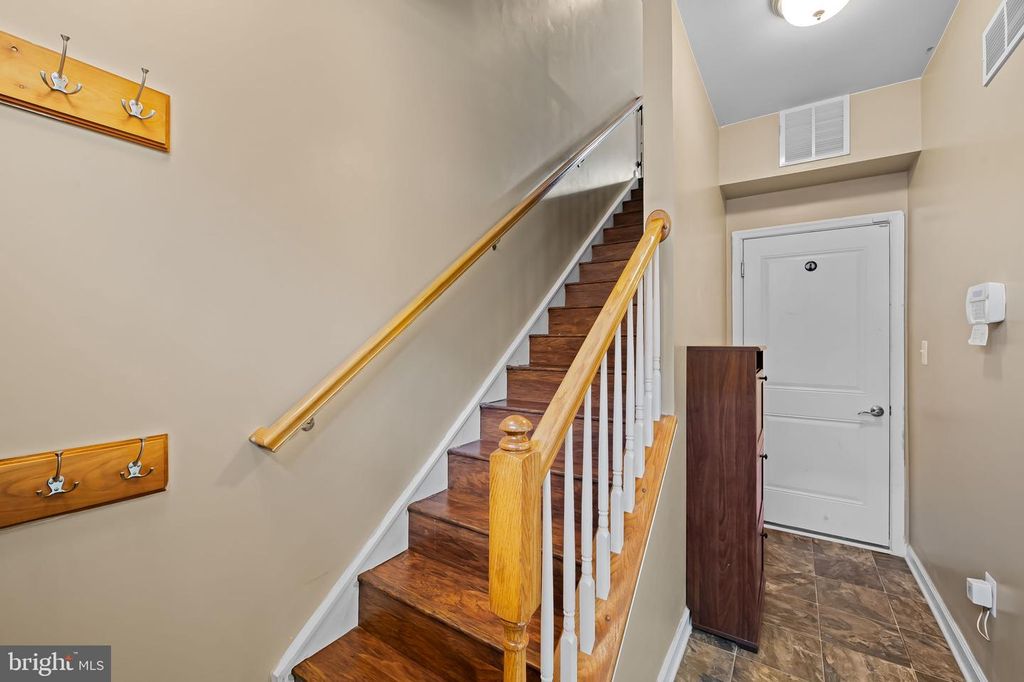 Image 5 of property listing at 722 S MACON ST, Baltimore, MD 21224