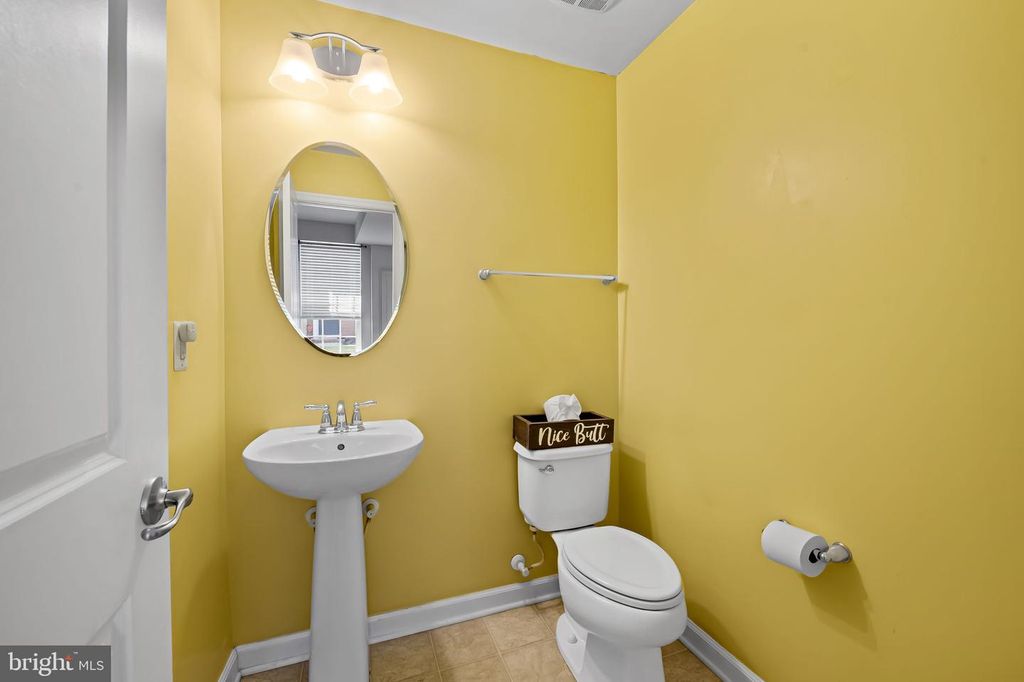 Image 7 of property listing at 722 S MACON ST, Baltimore, MD 21224
