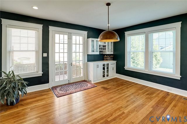 4912 Grove Ave, Richmond, VA 23226