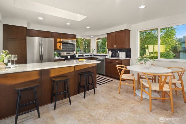 20213 84th Place W, Edmonds, WA 98026