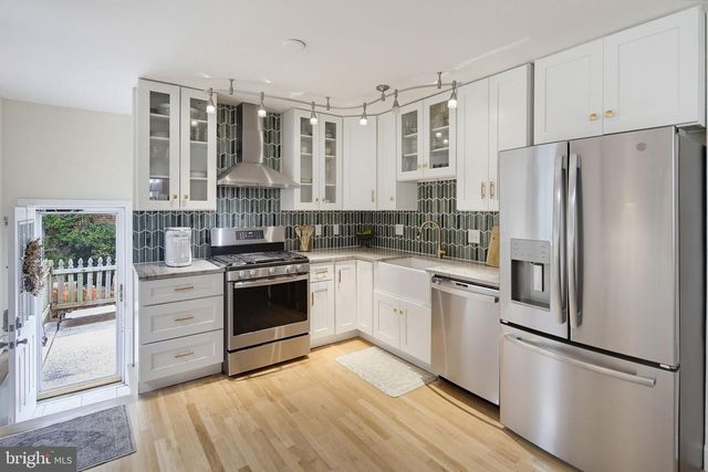 1034 DONINGTON CIR, Towson, MD 21204