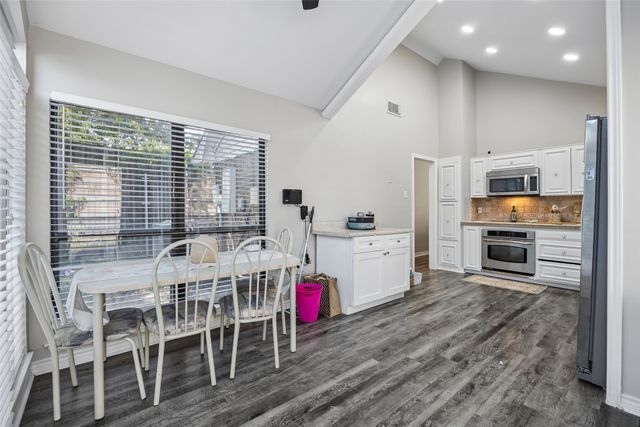 2108 Rose Cliff Lane, Carrollton, TX 75007
